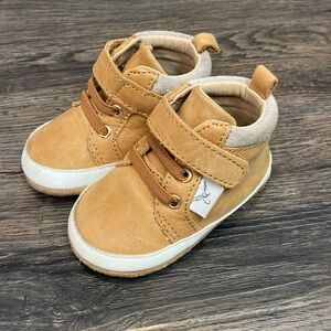 Little Love Bug William Desert Sand Leather Baby Boy Shoes Size 4